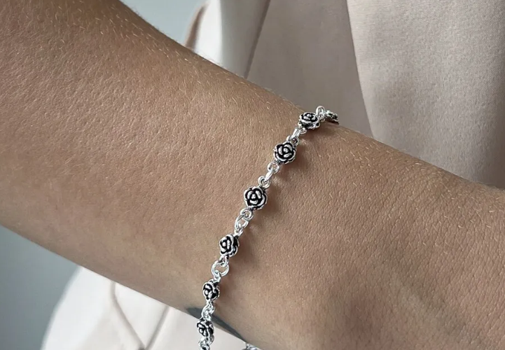 Conheça o charme especial das Pulseiras Bali e saiba como combiná-las