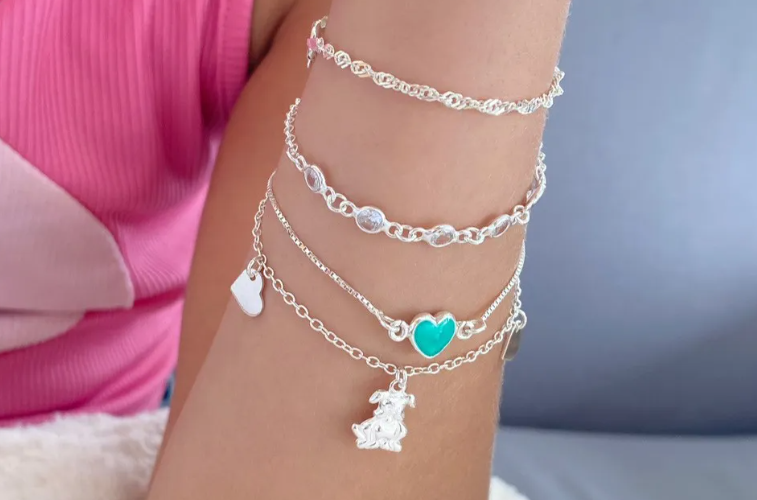 Qual a pulseira de prata infantil ideal para presentear?